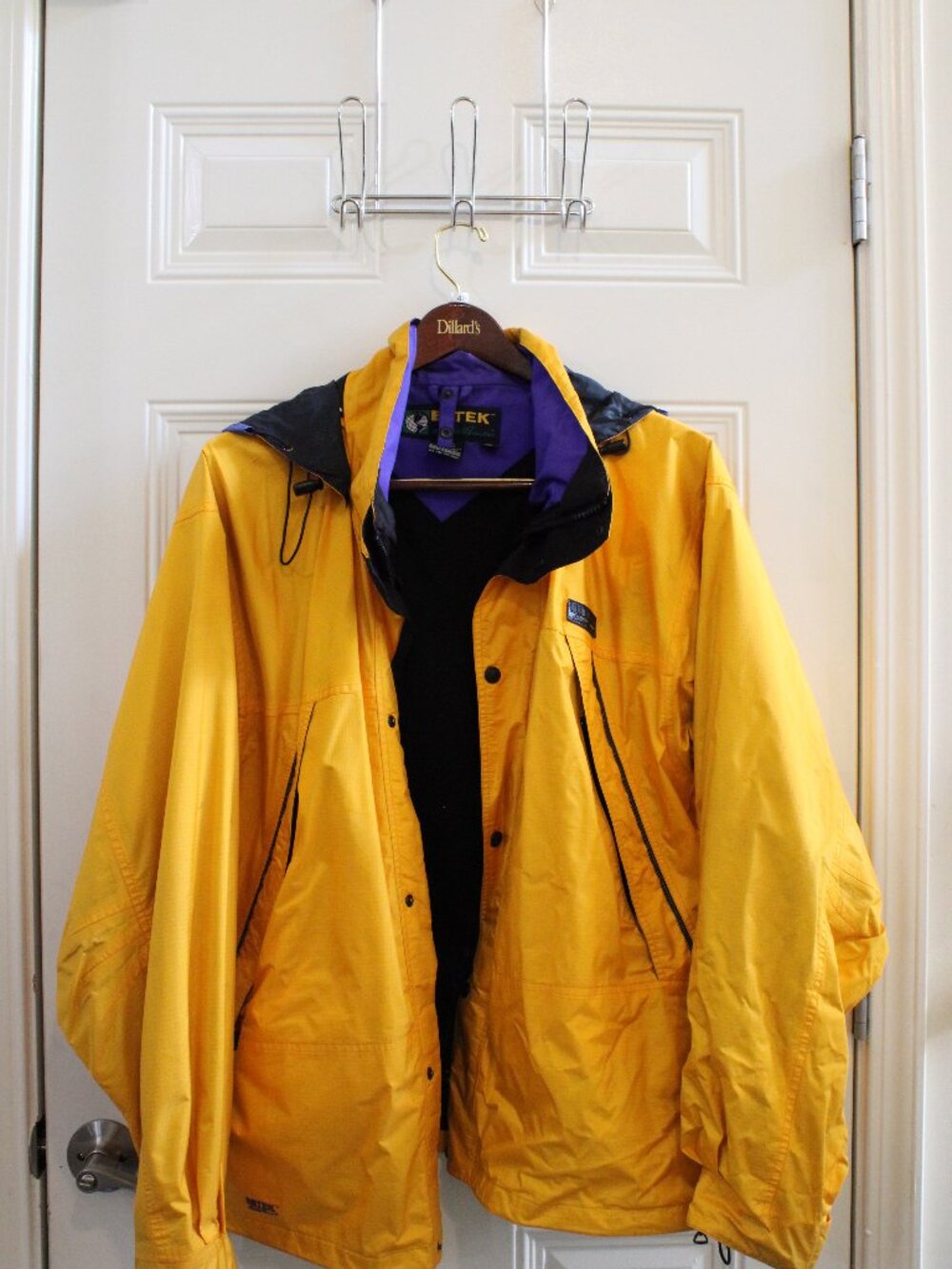 Eddie BauerEBTEK Men's outdoor waterproof 2XLT Jacket with removable hood Yellow
